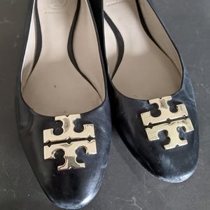 Tory Burch black flats, gold accent